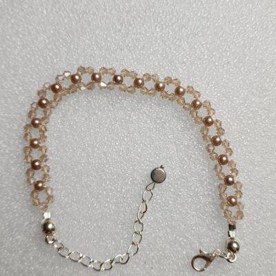 Dainty & shiny champagne bracelet