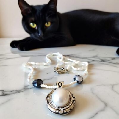 Large Pendant Pearl Gem Necklace